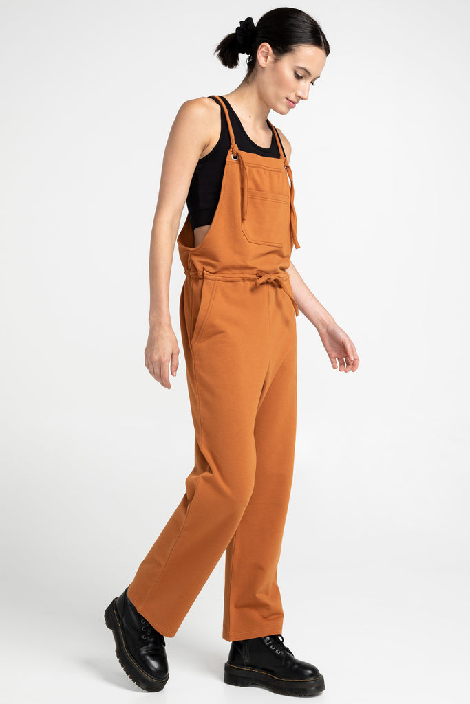 Stretchy dungarees with shredded backing